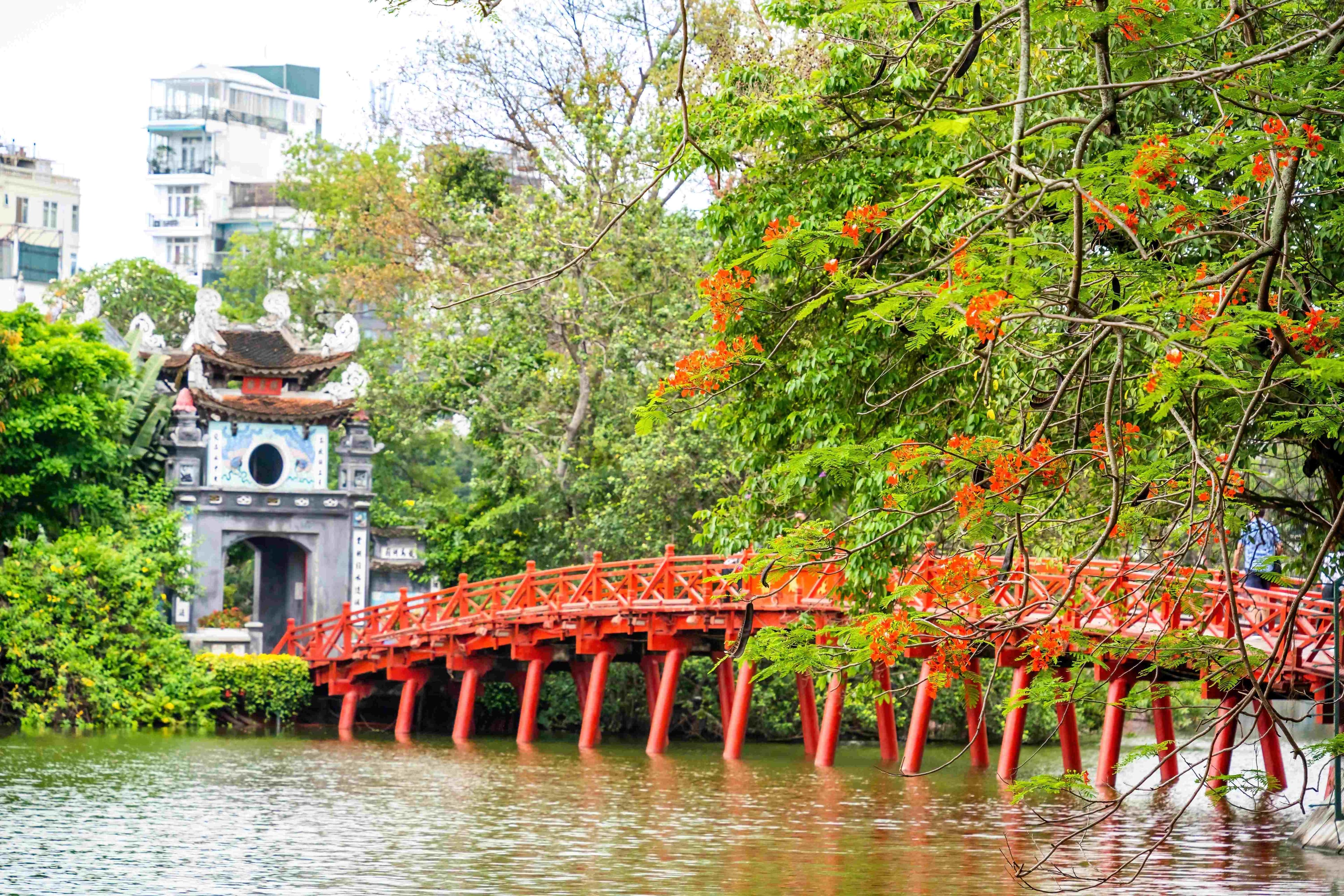 Hoan Kiem Lake